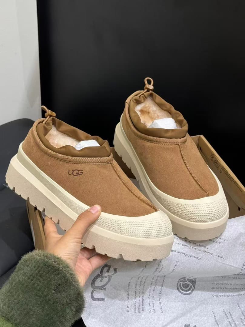 アグ タスマン ウェザー ハイブリッド チェスナット 白キャップサイズ38