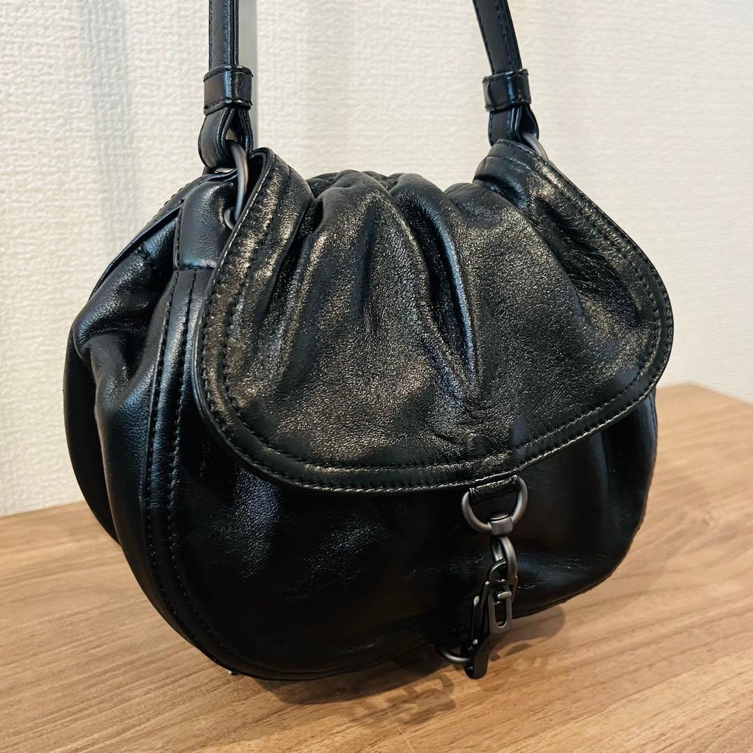 【極美品】 ボッテガヴェネタ ワンショルダーバッグ イントレ 肩掛け レザー 黒