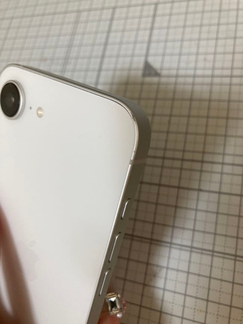 ✨iPhone 16e 電池100% 128GB✨即購入⭕️最終値下げ‼️