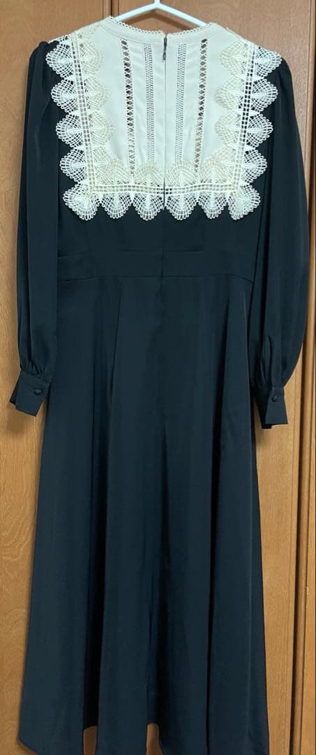 ワンピース herlipto Le Grand Midi Dress