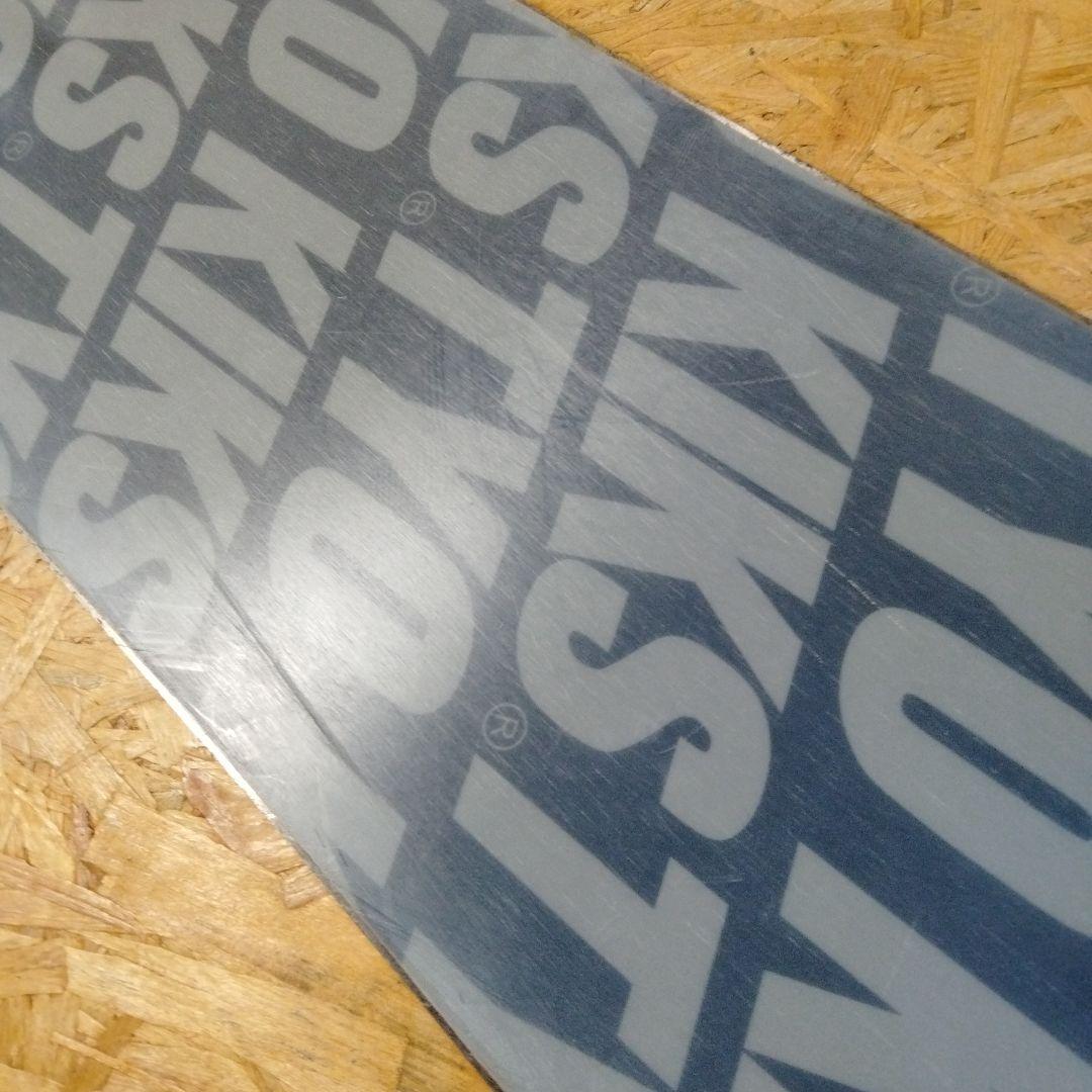 YONEXのKIKS.TYOコラボモデル a2634