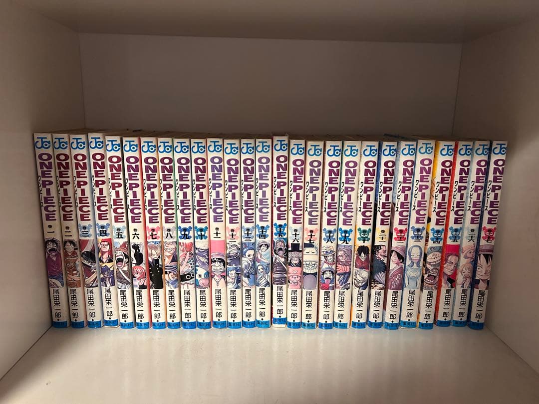 ONE PIECE 1~96巻+関連本10冊