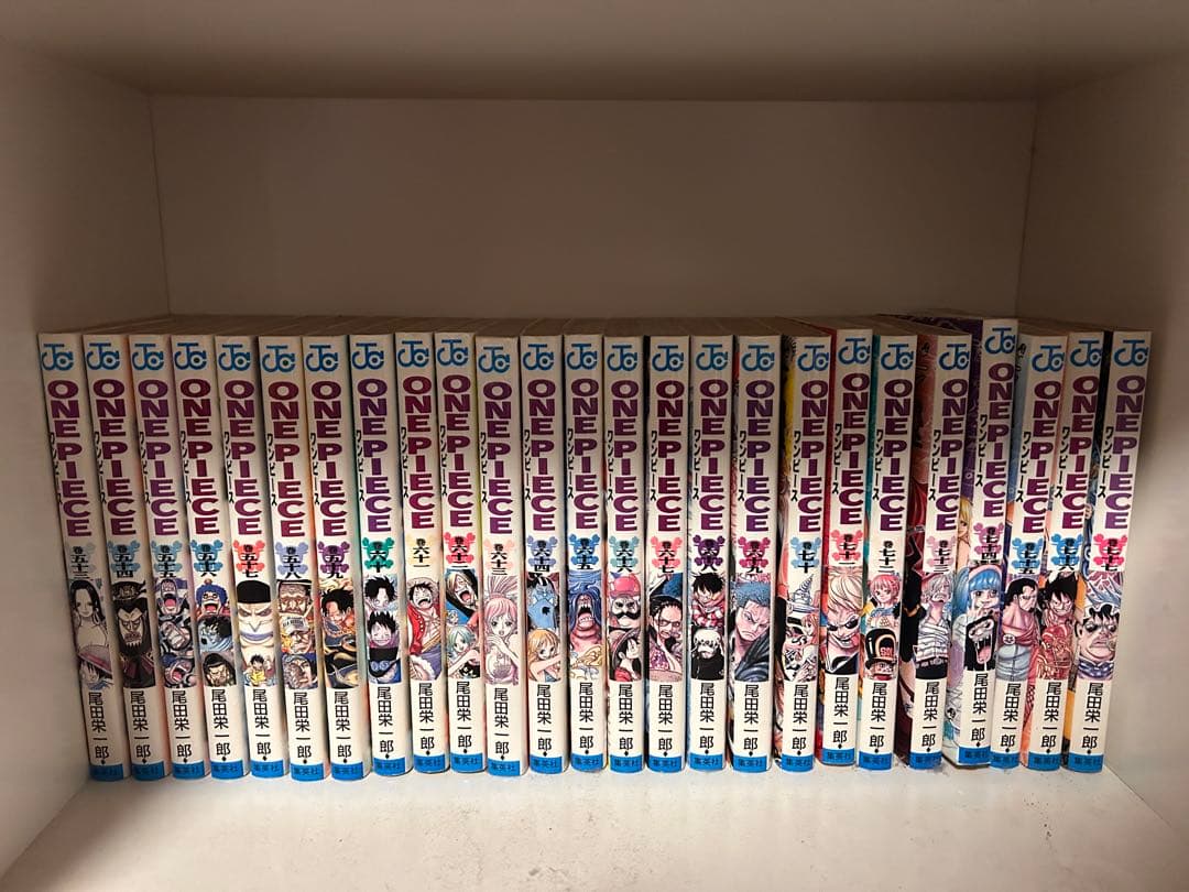ONE PIECE 1~96巻+関連本10冊