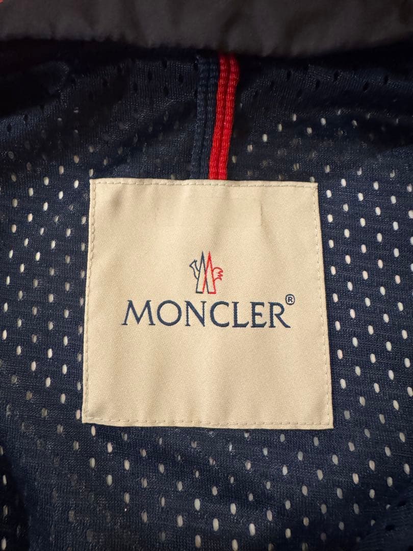 本日セール！美品⭐︎Moncler 赤 フード付きウィンドブレーカー　116cm