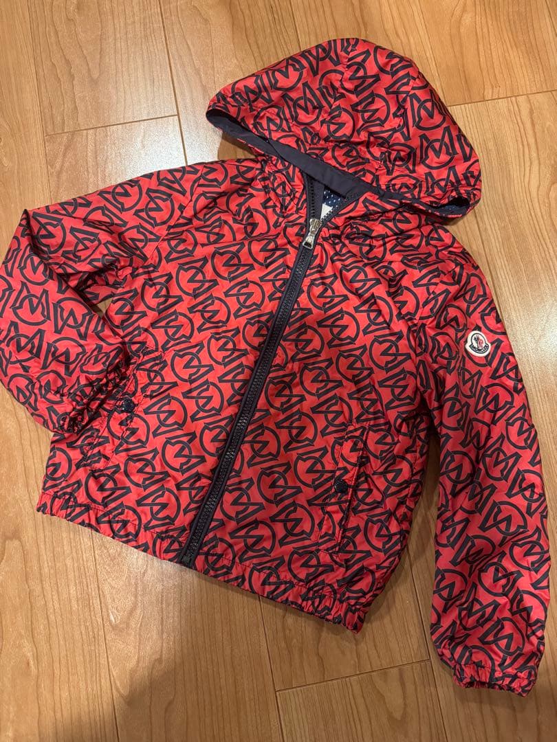 本日セール！美品⭐︎Moncler 赤 フード付きウィンドブレーカー　116cm