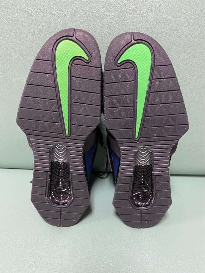 美品　ナイキ ロマレオス 4AMP トレーニングシューズ リフティング シューズ