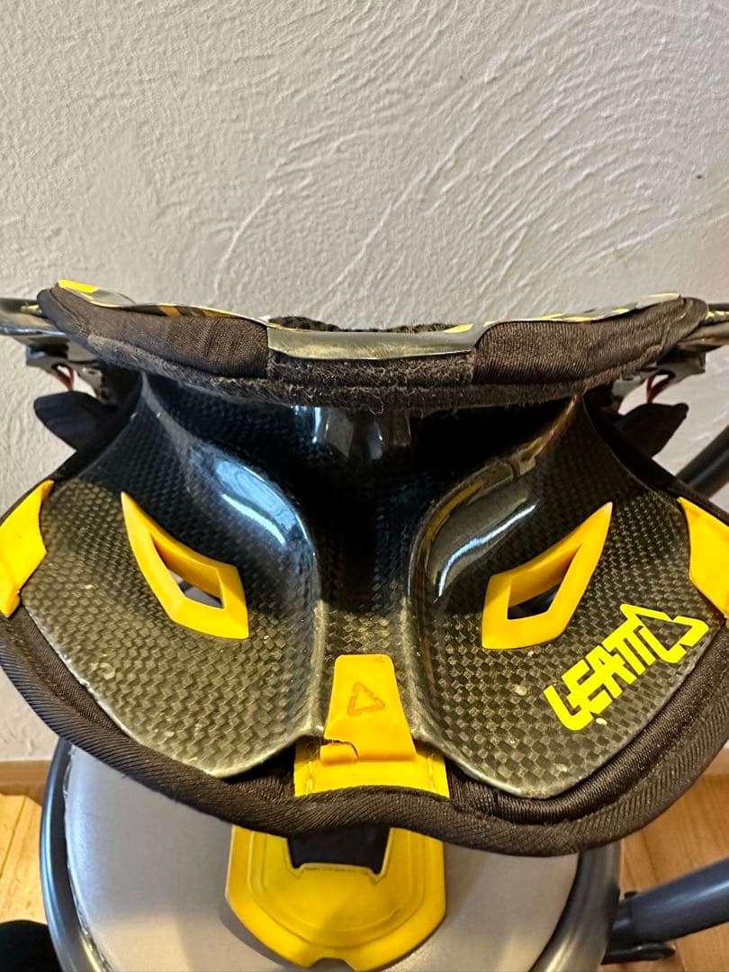 Leatt GPX Pro ネックブレース カーボン MX MTB ダウンヒル