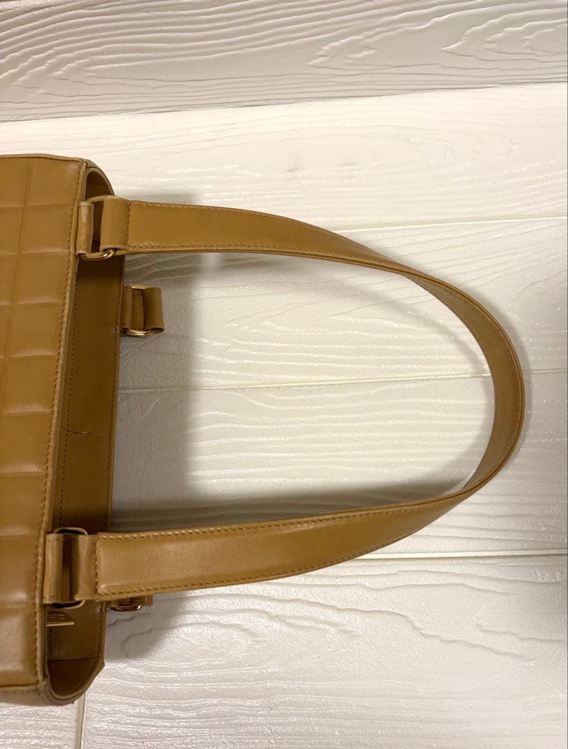 CHANEL ベージュ トートバッグ　チョコバー　カーフスキン