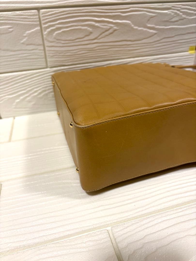 CHANEL ベージュ トートバッグ　チョコバー　カーフスキン