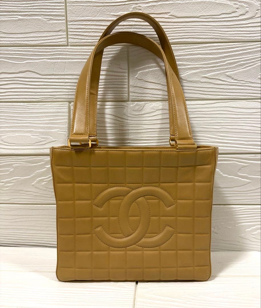 CHANEL ベージュ トートバッグ　チョコバー　カーフスキン