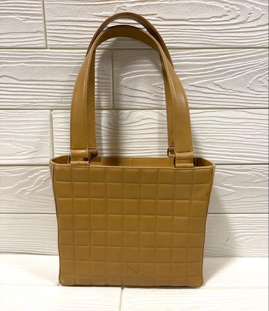 CHANEL ベージュ トートバッグ　チョコバー　カーフスキン