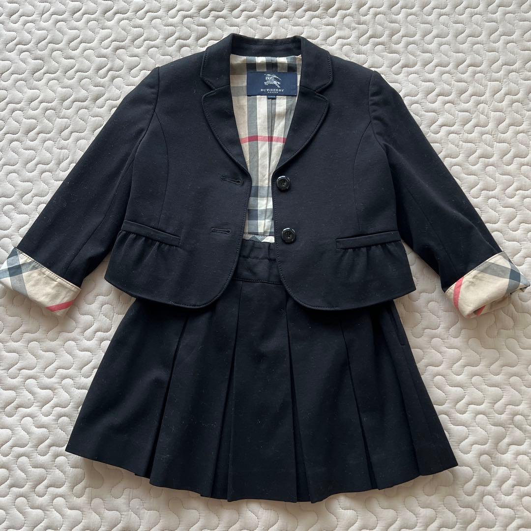 卒園　入学式　女の子 スーツ　バーバリー 120 フォーマル