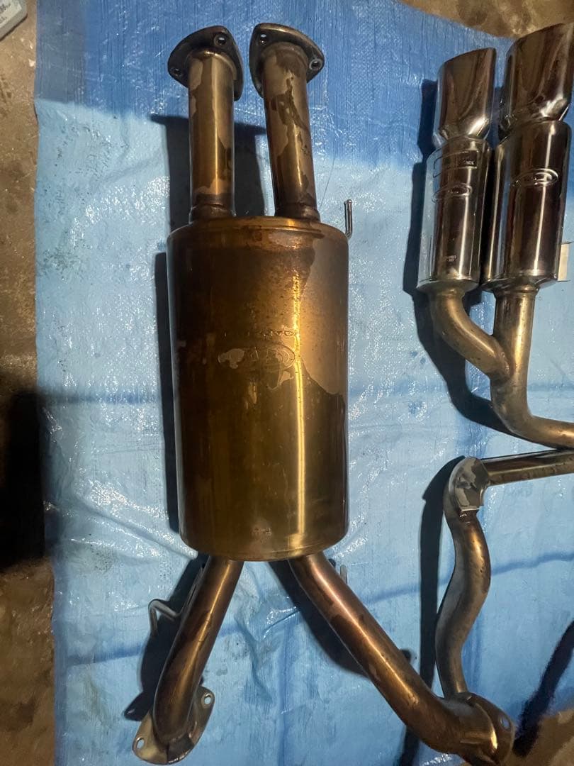 ランドクルーザー　200系　ガナドールマフラー