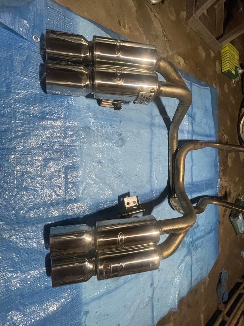 ランドクルーザー　200系　ガナドールマフラー