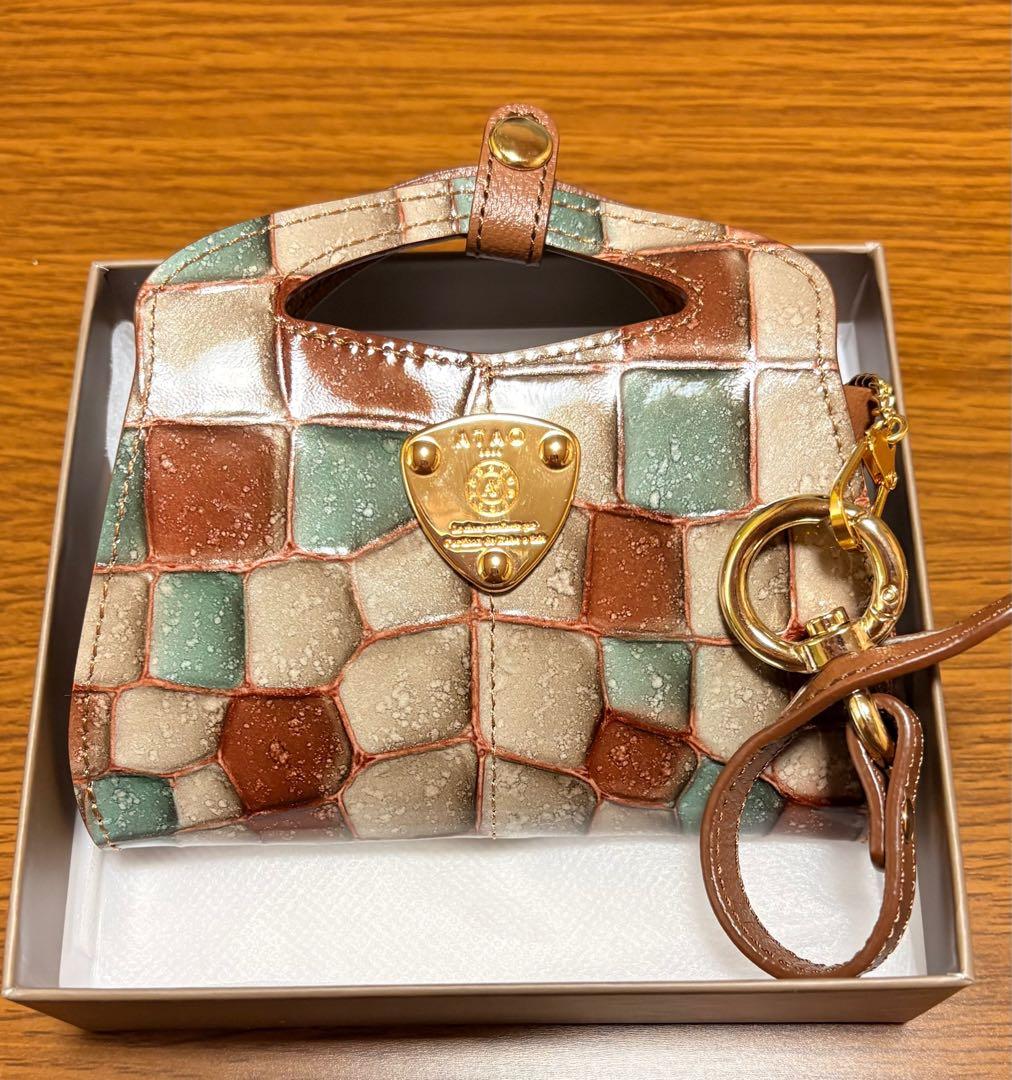 エルビー チャーム キーケース