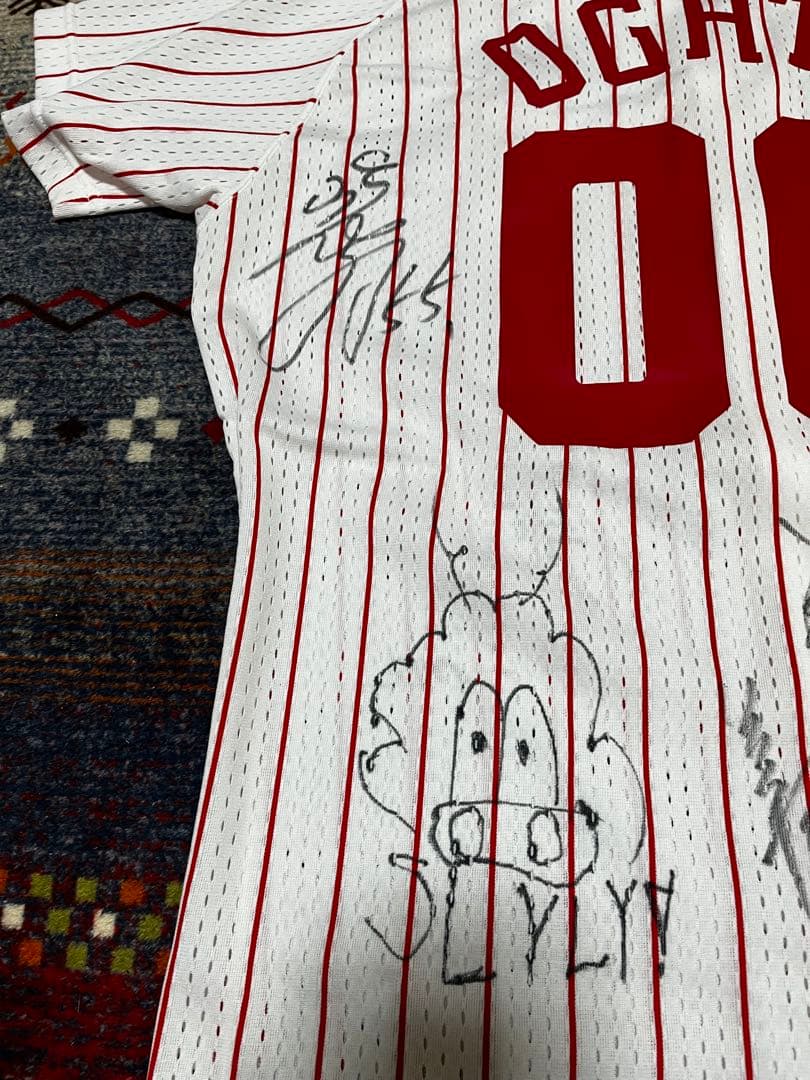 広島東洋カープ 尾形佳紀 ルーキー00番 ユニフォーム サイン入り