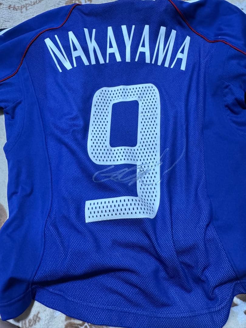 中山雅史 サイン入りユニフォーム 背番号9ケース入り