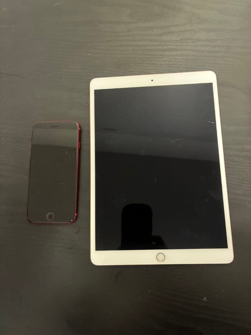 【ジャンク】iPad Air 3/256GB ゴールドiPhonese2/64G