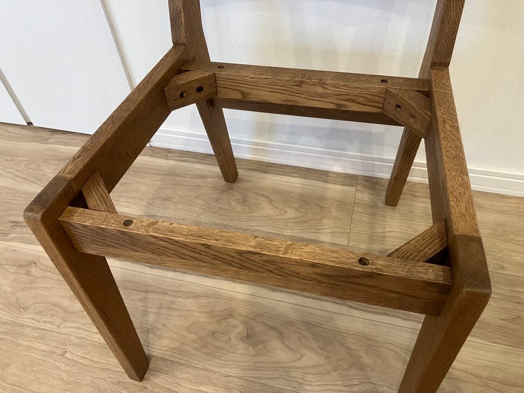 Unico Addy 木製ダイニングチェア