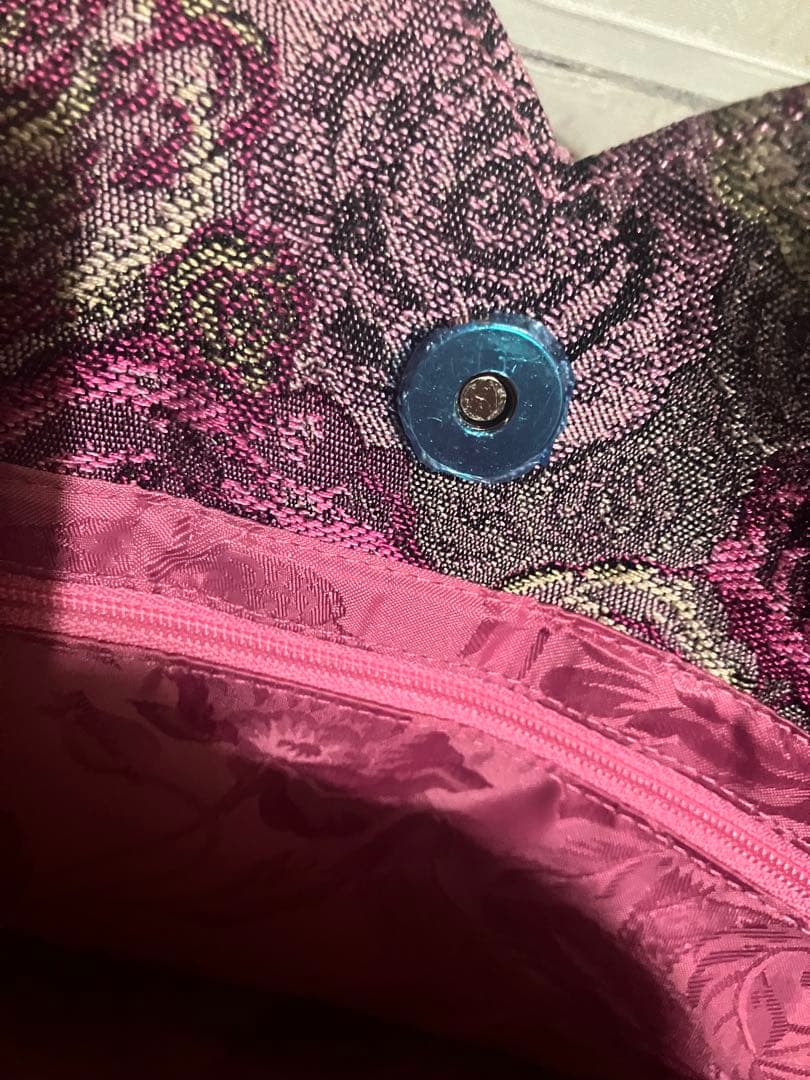 Think Bee! ネバーエンディングピンクローズ スパンコールビジュー