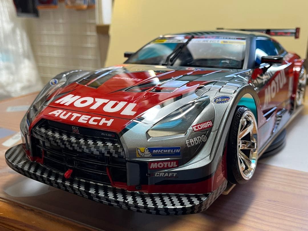 新品、未走行　タミヤ 1/10 MOTUL AUTECH GTRボディ