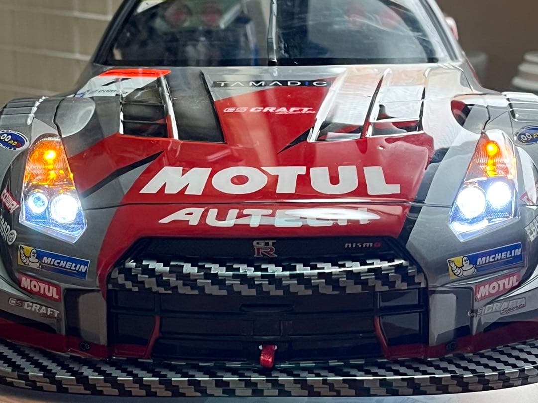 新品、未走行　タミヤ 1/10 MOTUL AUTECH GTRボディ