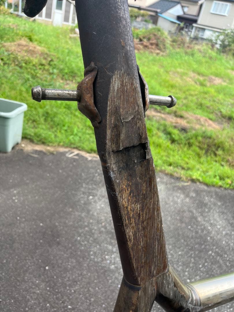 18系クラウン ４本出しマフラー