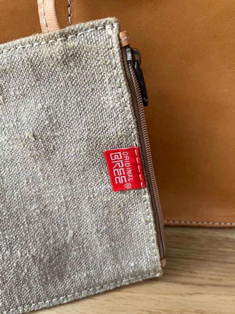 BREE ブリー　レザー トートバッグ　ヌメ革　ポーチ付き