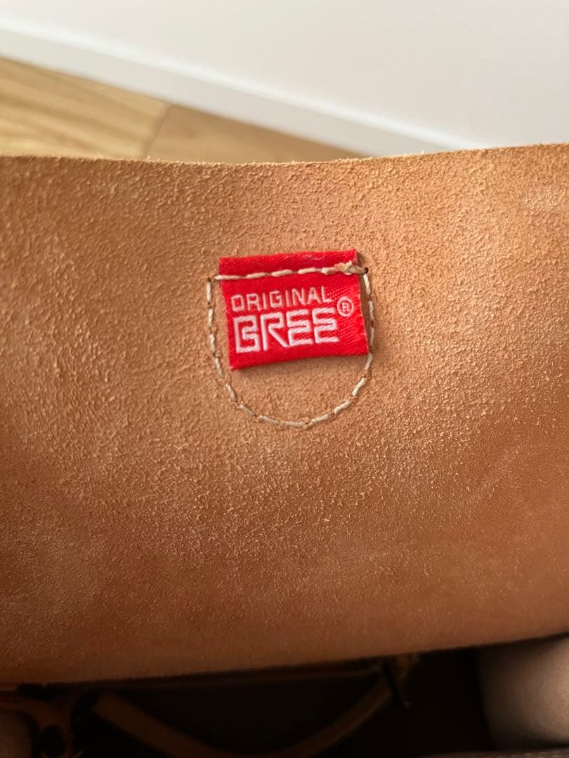 BREE ブリー　レザー トートバッグ　ヌメ革　ポーチ付き