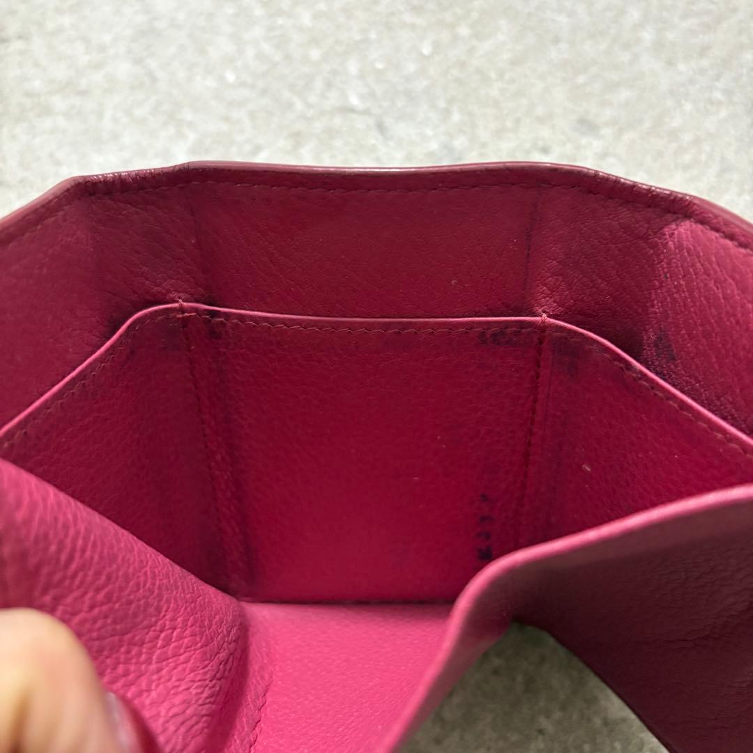 危*知様 PRADA 三つ折り財布　ショッキングピンク