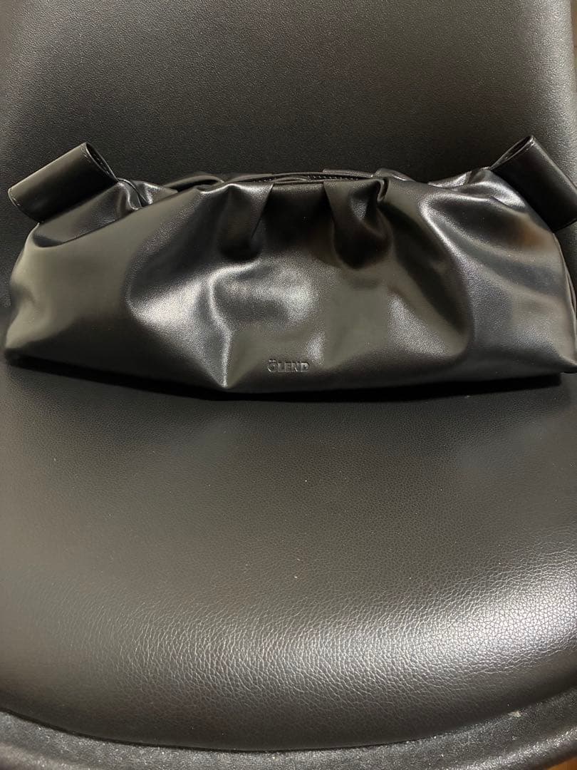 Olend dumpling bag オレンド ショルダーバッグ ブラック