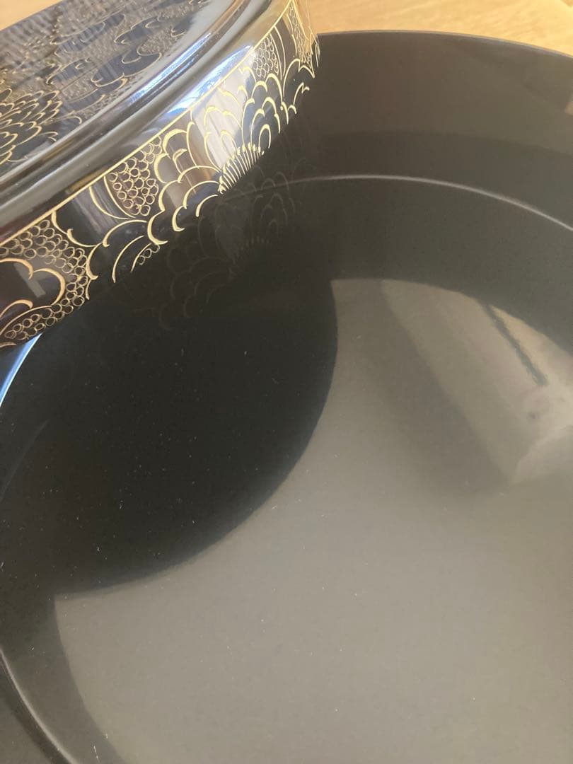 輪島塗　茶櫃　牡丹唐草　沈金