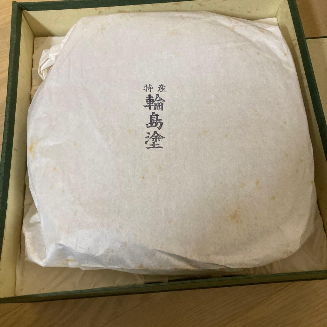 輪島塗　茶櫃　牡丹唐草　沈金
