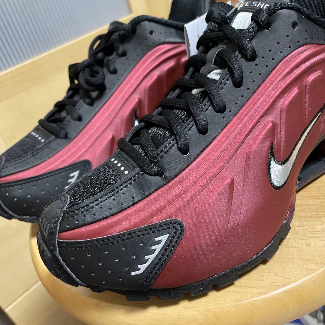 なゆナイキ　ショックスNike Women's Shox R4 AR24㎝