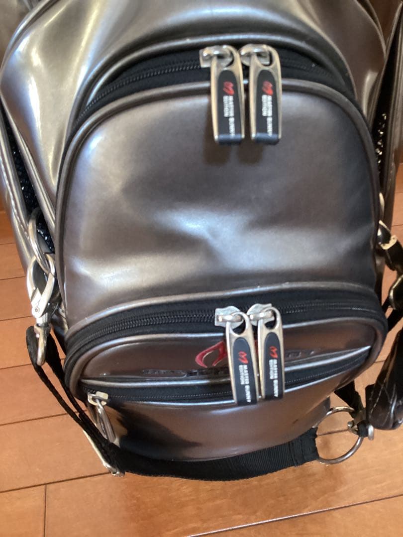 MASTER BUNNY EDITION キャディバッグ シルバー