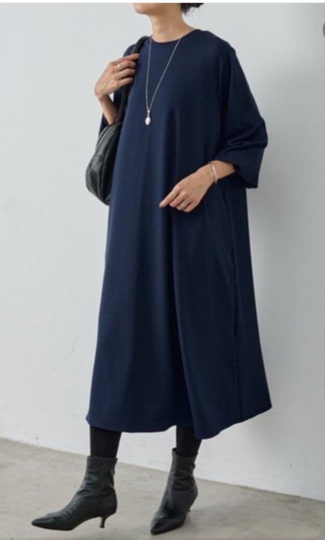 新品タグ付　ビアズリー Tワンピース　ネイビー　サイズ1