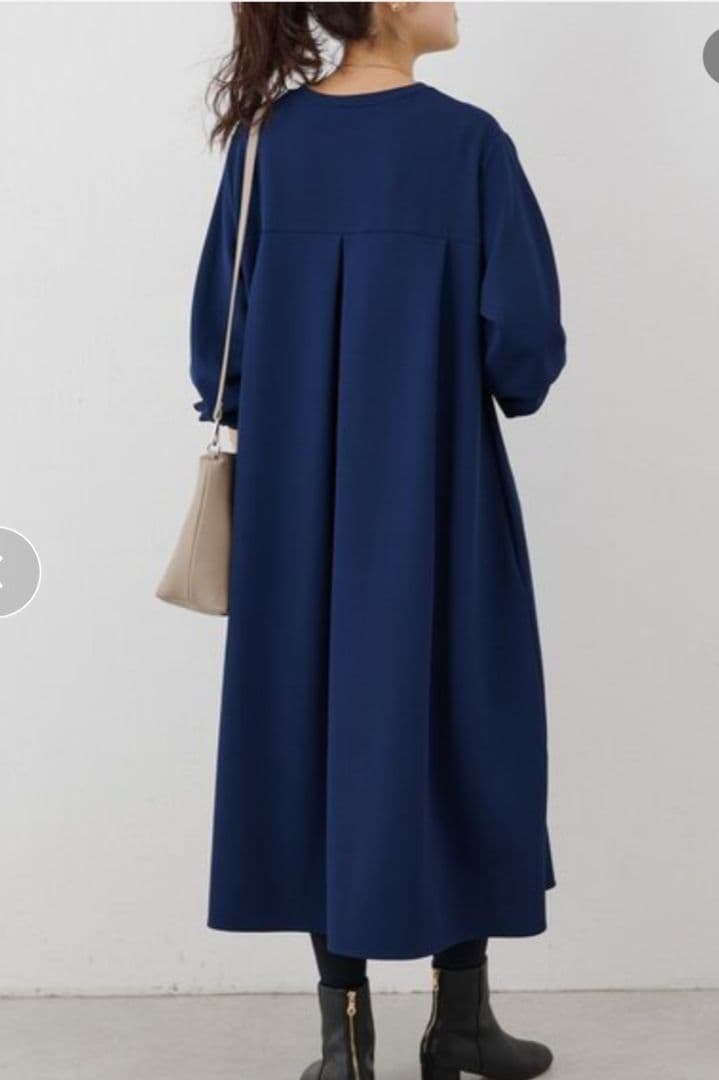 新品タグ付　ビアズリー Tワンピース　ネイビー　サイズ1