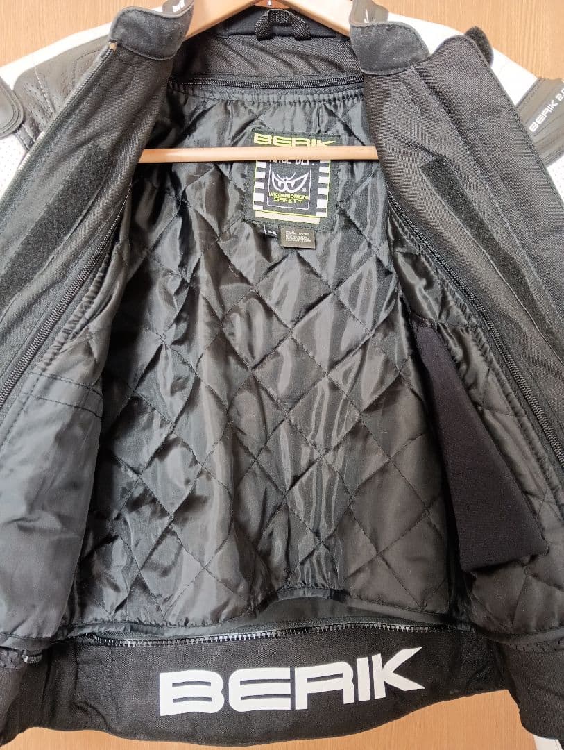 BERIK バイク用ジャケット ホワイト/ブラック/レッド　メンズ