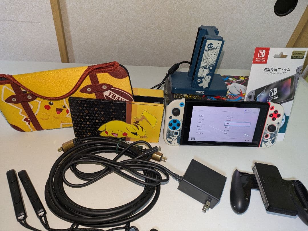 と*と様 Nintendo Switch ピカチュウデザイン