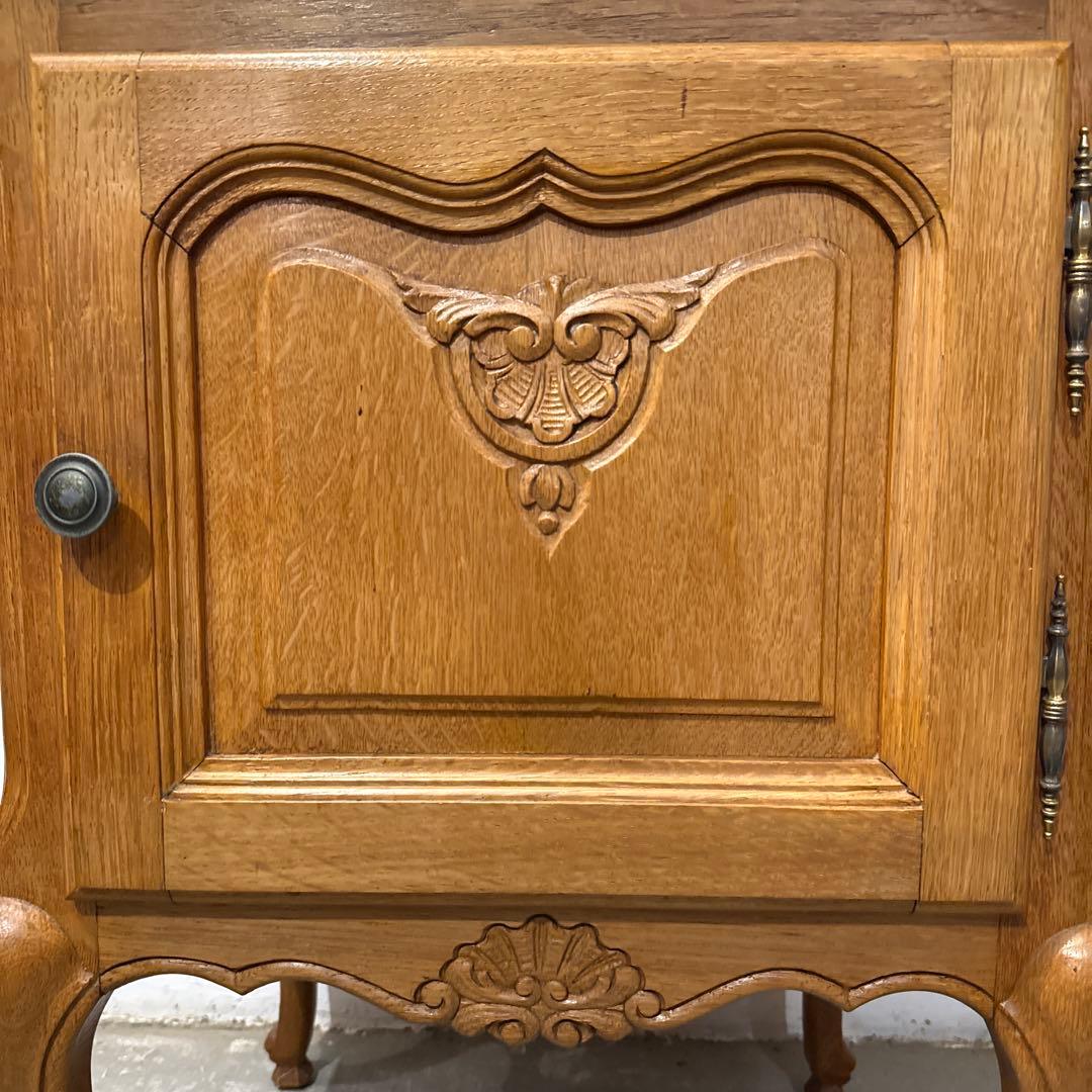 年末年始saleヴィンテージ　木製サイドテーブル　扉収納付き　右開き