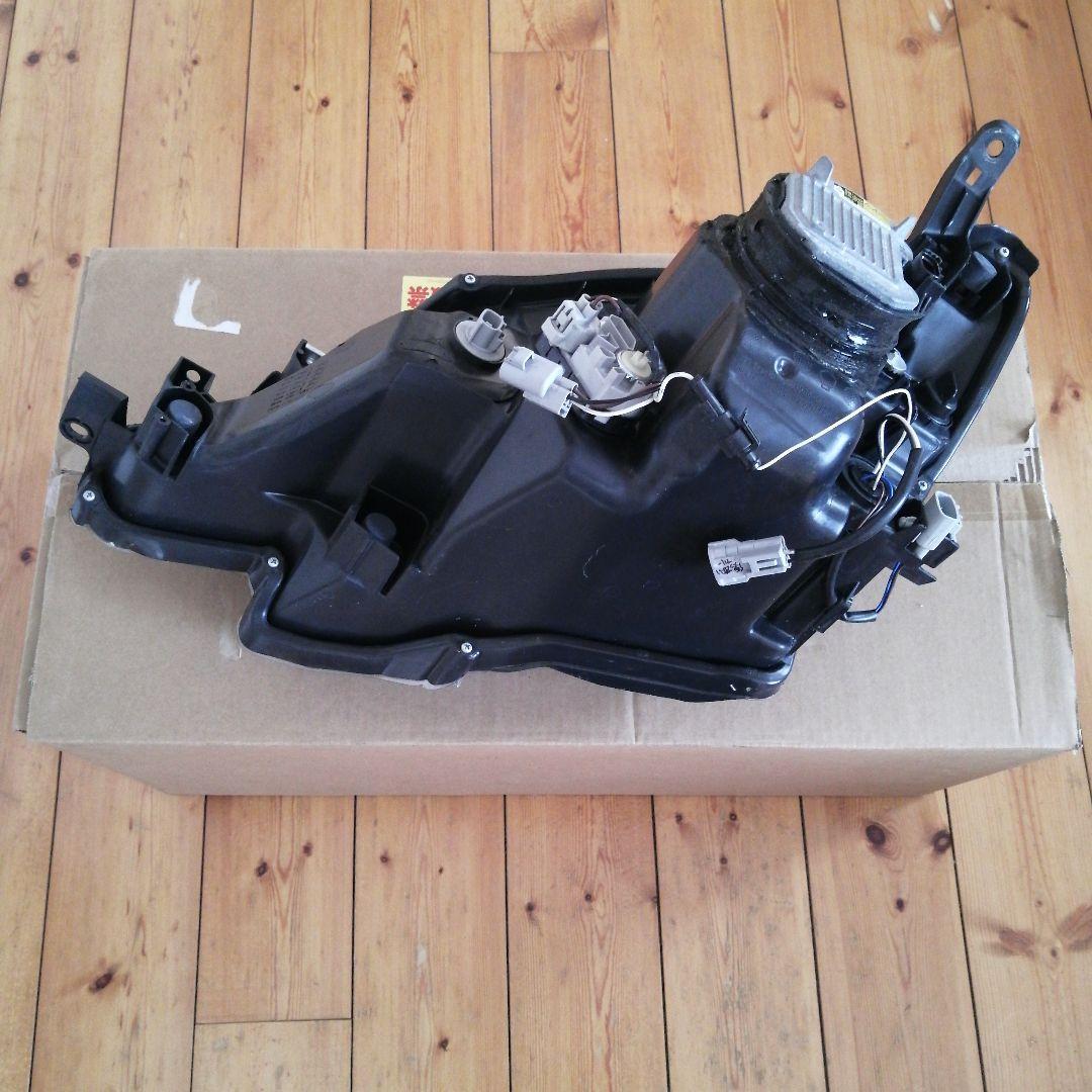 マークX GRX130 3眼ヘッドライト 右