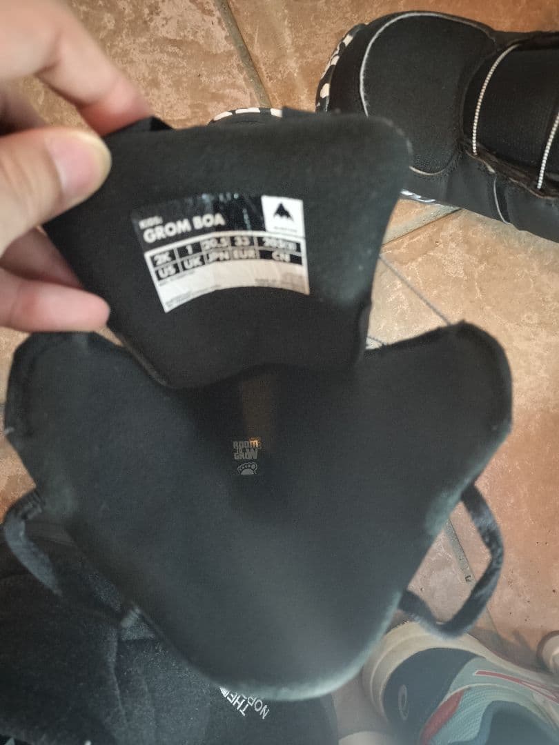 Burton Grom Boa 子供用スノーボードブーツ 20.5から21cm