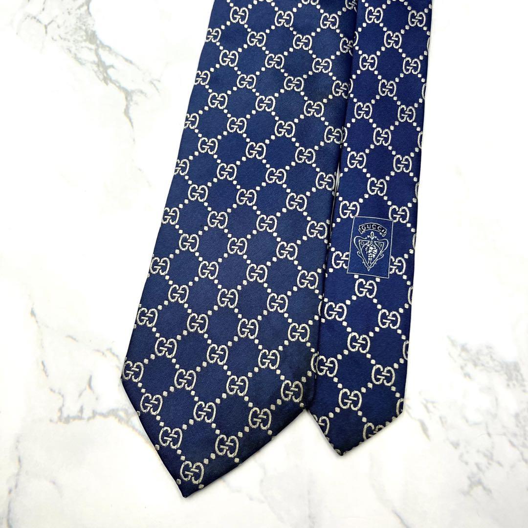 ◆まる◆GUCCI グッチ ネクタイ 紺色 GG柄 高級感