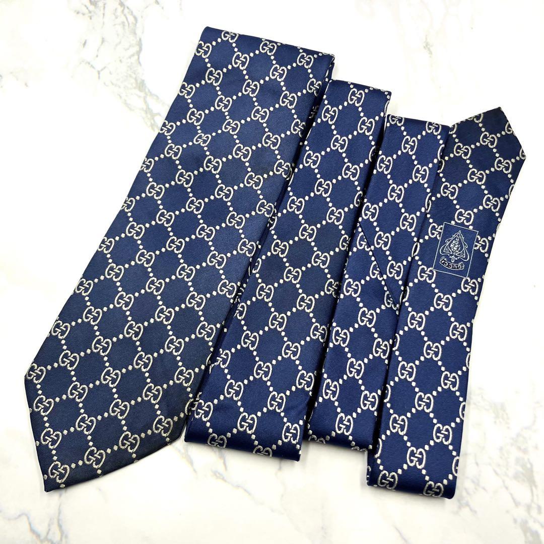 ◆まる◆GUCCI グッチ ネクタイ 紺色 GG柄 高級感