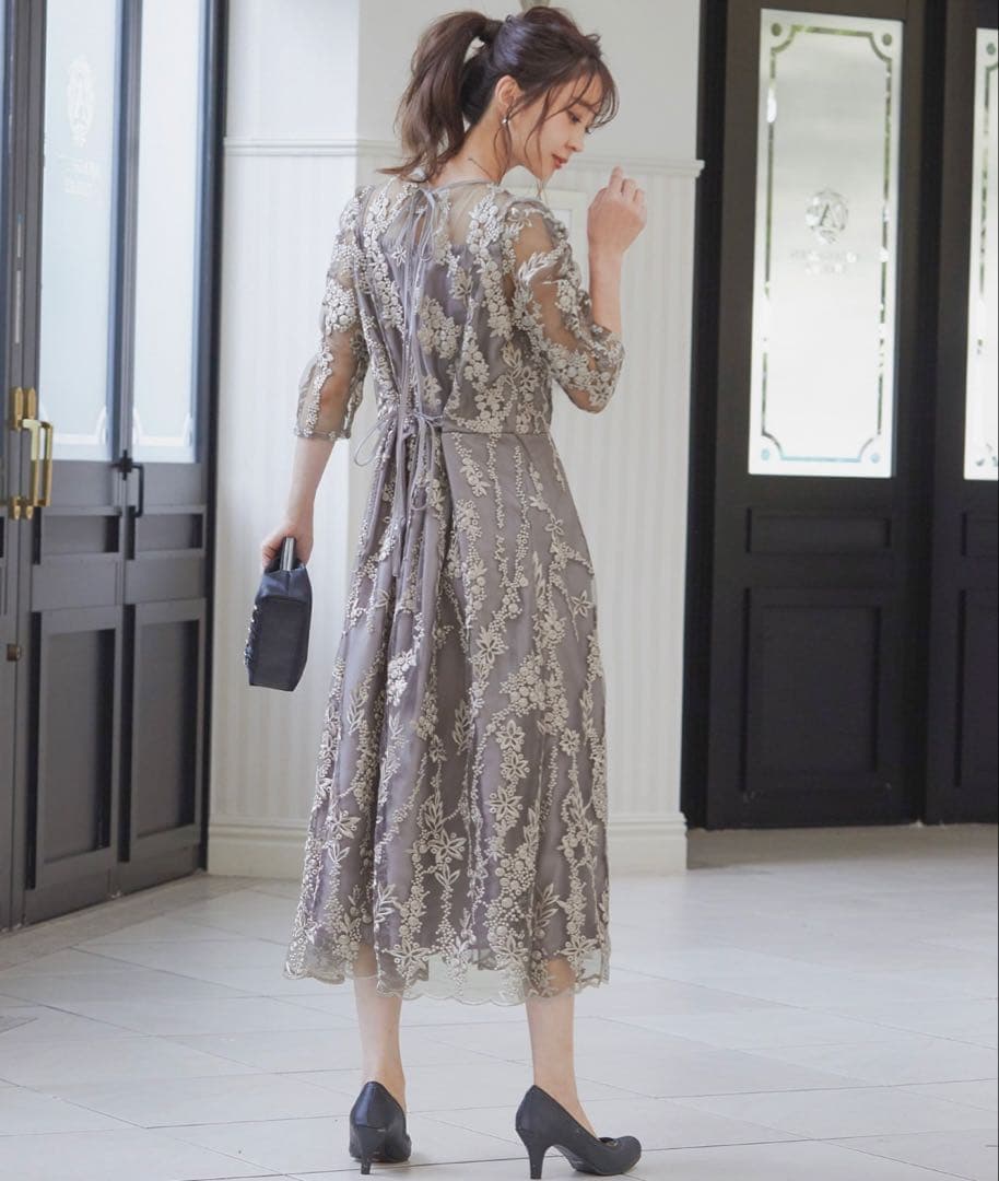 【美品】niana刺繍シアーレースドレス／オケージョンドレス（M）