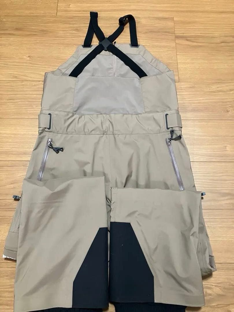 ノースフェイス　パウダーガイドライトビブ