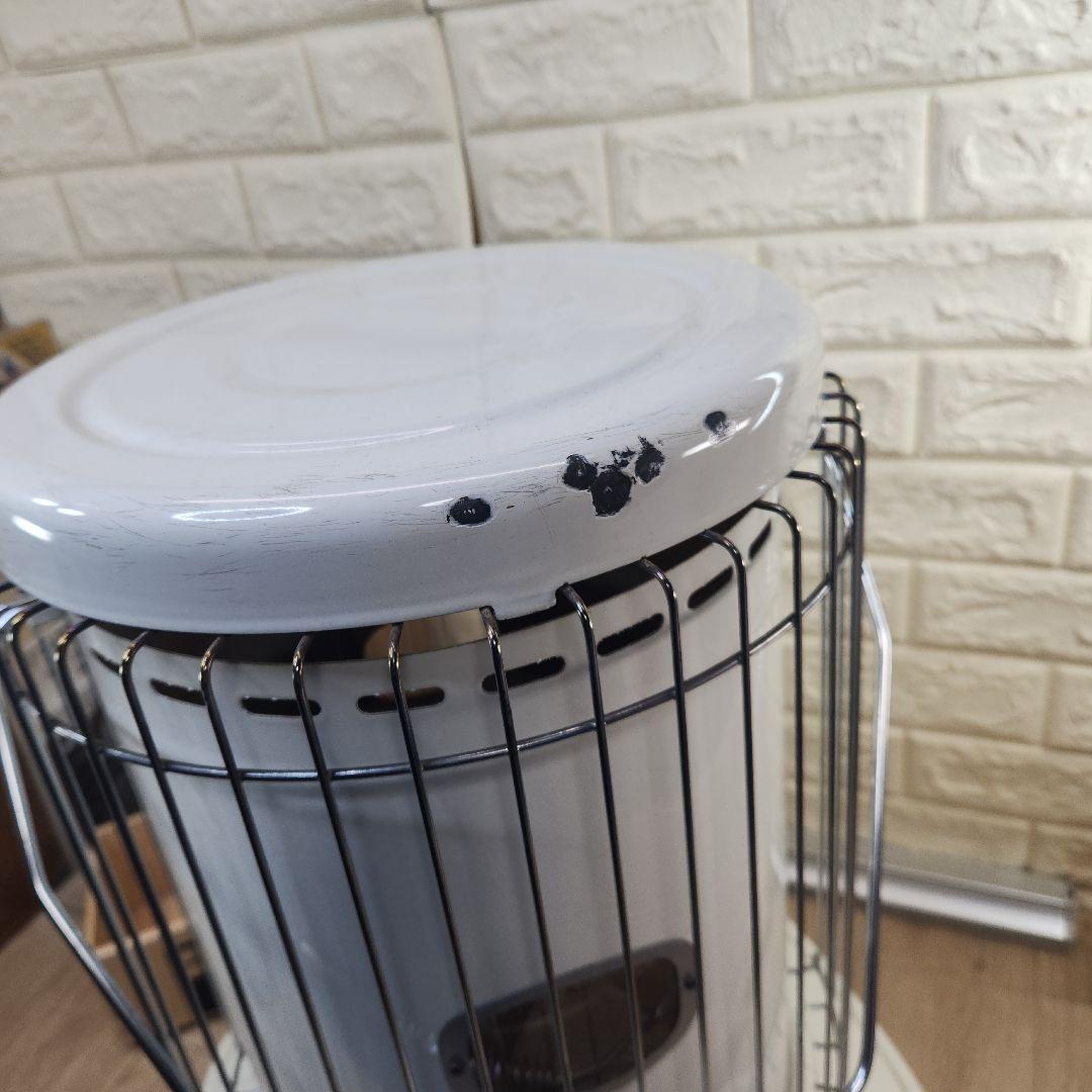 送料無料❤2013⑨️⭕️コロナ ホワイト 石油ストーブ 安全ガード付き