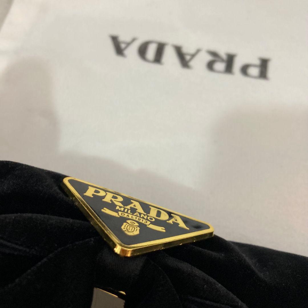 PRADA ベルベット リボン ヘアクリップ ブラック×ゴールド