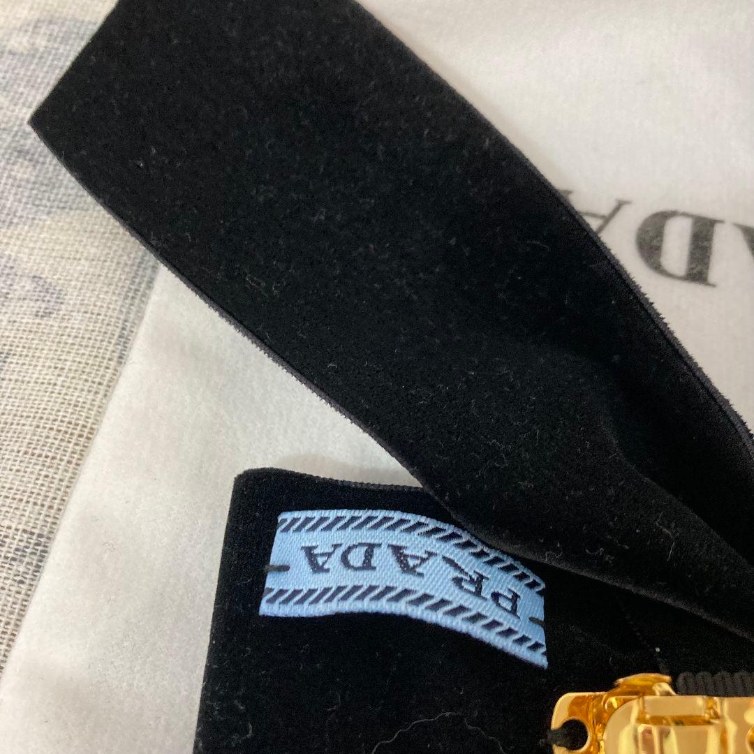 PRADA ベルベット リボン ヘアクリップ ブラック×ゴールド