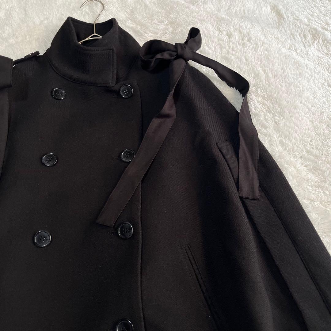 Bibiy. MELINDA CAPE BLACK リボン付き　ケープコート